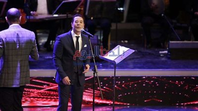 غدًُا.. مدحت صالح يشعل حفل دار الأوبرا بـ