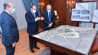 السيسي يتابع مشروع إنشاء مصنع للضمادات الطبية عالية الجودة