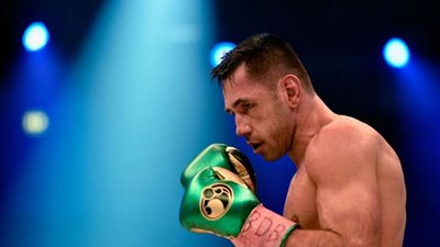 محكمة ألمانية تطلق سراح ستورم بطل العالم السابق في الملاكمة