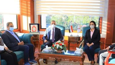 محافظ سوهاج يستقبل نائب وزير السياحة بشأن تطوير المواقع الأثرية