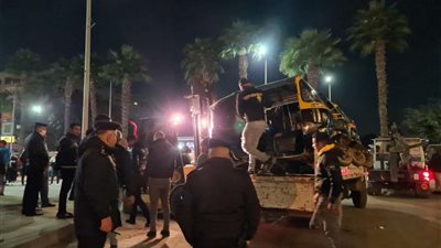 الجيزة تشن حملة مكبرة لرفع الإشغالات ومواجهة التوك توك بمحور السادات