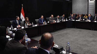 رئيس الوزراء يشكر سحر نصر.. ويٌؤكد: الأعضاء الجٌدد يستكملون عمل الوزراء السابقين