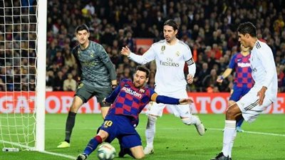 رئيس رابطة الدوري الإسباني يرفض الشعار الذي رفع خلال الكلاسيكو