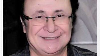 مراد منير يستغيث بالرئيس السيسي.. المخرج بلا مأوى