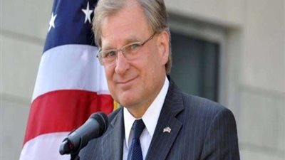 السفير الأمريكي يرحب بعملية توحيد المصرف المركزي