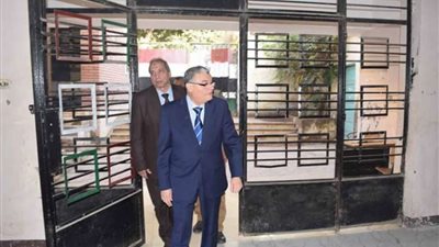 محافظ المنيا يعتمد جداول امتحانات الفصل الدراسي الأول