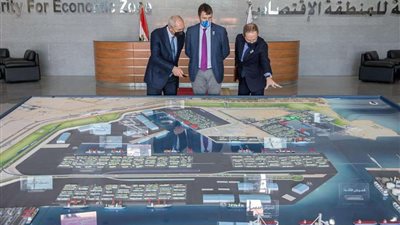 يحيى زكي : المنطقة الاقتصادية ستصبح مركزا عالميا لصناعات الهيدروجين الأخضر