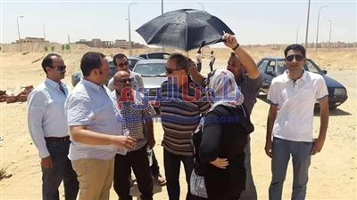 بعد زيارته لمشروع الإسكان.. هل أصبح أشرف زكي 