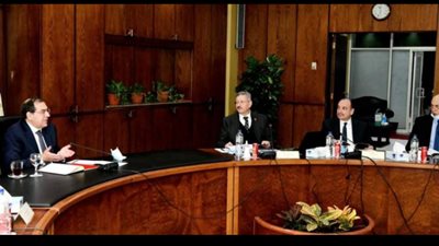 وزارة  البترول تعلن الرقم المستهدف للاستثمار الأجنبي بقطاع الطاقة