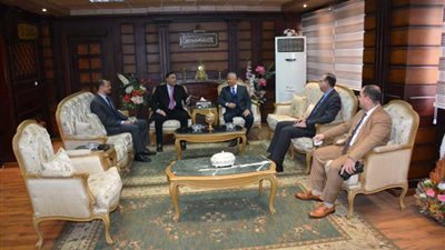 محافظ الدقهلية يقدم التهنئة للقيادات الأمنية احتفالًا بعيد الشرطة الـ70