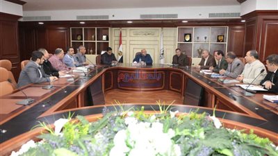 محافظ بني سويف لرؤساء الوحدات المحلية: 