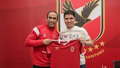 طارق التائب يزور الأهلي ويطلب مشاركته في مهرجان اعتزاله.. والنادي يرحب