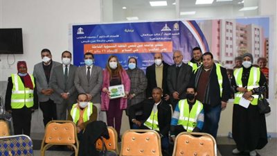 صور | جامعة عين شمس تطلق قافلة تنموية بـ«أهالينا السلام»