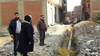 استكمال توصيل خدمة الصرف الصحى  بحي غرب سوهاج