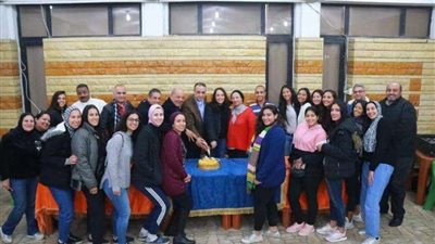 بنات يد الشمس علي قمة القاهرة من بوابة الأهلي