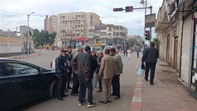 محلي قنا يواصل حصر لافتات المحال التجارية والمكاتب الإدارية الغير مرخصة