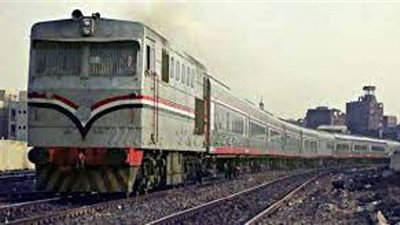 ساعة ونصف تأخر لحركة قطارات 