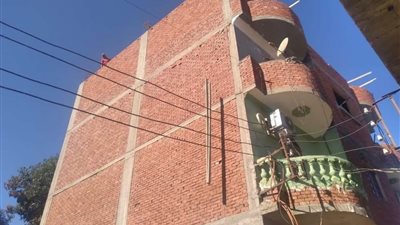 إيقاف أعمال حالتي بناء مخالف فى قنا.. اعرف التفاصيل