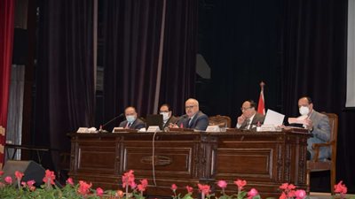 مجلس جامعة القاهرة يعلن فوز 43 عالمًا بجوائز الجامعة لعام 2021
