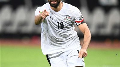 محمد بركات يمدح فى 