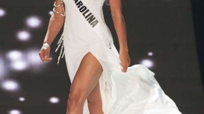 ملكة جمال الولايات المتحدة الأمريكية تنتحر في نيويورك