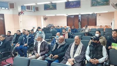 فريدة سلام تستقبل عدد من المستثمرين للتعريف بأهمية قانون 152 بطهطا في سوهاج