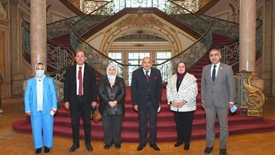 جامعة حلوان تشارك باجتماع تجمع جامعات القاهرة الكبرى لخدمة المجتمع