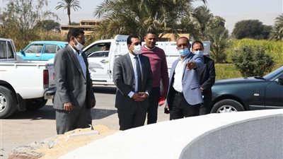 نائب محافظ قنا يتفقد عدد من المشروعات الخدمية بمدينة نقادة