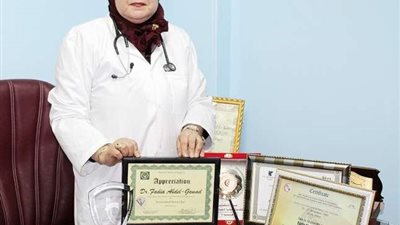 بعد معاناة 41 عامًا.. قصة  فادية عبد الجواد أول طبيبة صماء في العالم