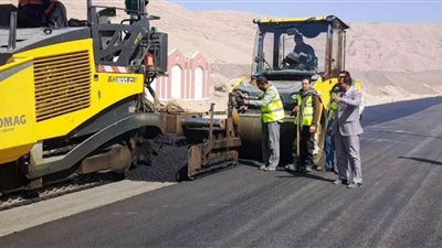 سوهاج: رصف 9 كيلومتر بتكلفة 8.6 مليون جنيه بحي الكوثر