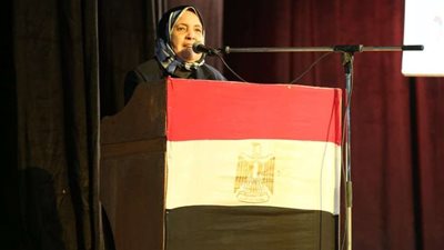 بالتعاون مع 