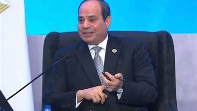 السيسي يطلع على سير العمل في بعض المشروعات الإنشائية بالعاصمة الإدارية الجديدة