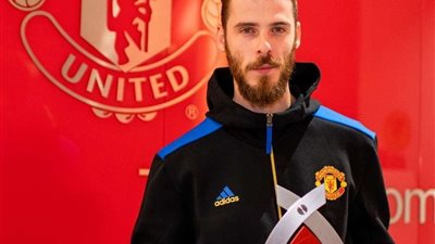 كسر سيطرة رونالدو.. دى خيا يحصد جائزة الشهر في مانشستر يونايتد