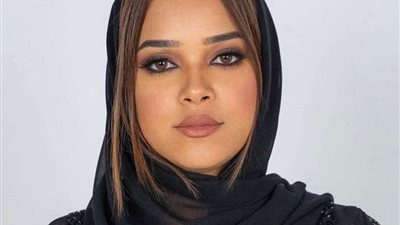 سهام العنزي تستعد لتحويل رواية بين أروقة الحب والسياسة لفيلم