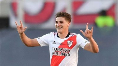 جوراديولا  يقرر عدم عودة مهاجم مانشستر سيتي من الدوري الأرجنتيني