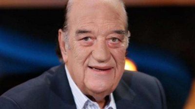 حسن حسني: المسرح مُتعب.. ادعولي يتعرض عليا فيلم أو مسلسل
