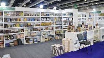 إقبال جماهيري على جناح دار الكتب والوثائق بمعرض الكتاب قبل يومين من انتهاء المعرض