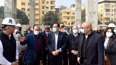 رئيس الوزراء يختتم جولته بمدينة العلمين الجديدة بعد تفقد الحي اللاتيني ومتابعة مشروعات الإسكان