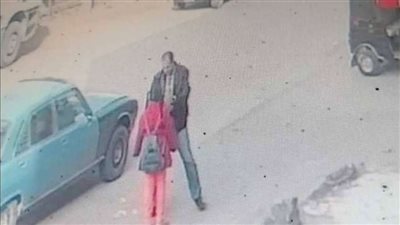 مجهولان يسرقان 