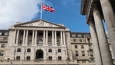 رئيس بنك إنجلترا يدعو إلى استثمارات صديقة للمناخ