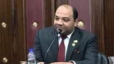 الحسيني عيسى يسعد أهالي قرية 