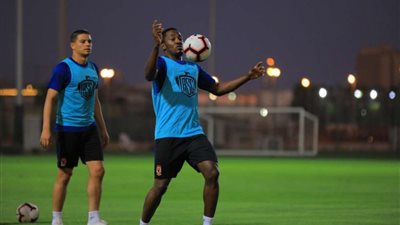 الأهلي يكشف موقف أجايي من مباراة مصر المقاصة