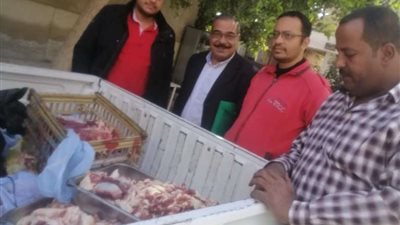 بيطرى قنا يضبط 96 كيلو جرام لحوم مذبوحة خارج المجازر.. تفاصيل