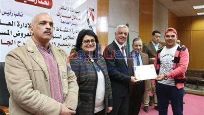 عميد الهندسة الإلكترونية بجامعة المنوفية يتفقد سير الامتحانات بالكلية