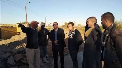 رصف طريق قرية 