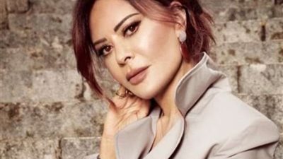 كارمن لبس تحتفل بعيد ميلاد صديقتها بطريقة رومانسية