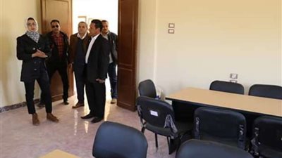 نائب محافظ الوادي الجديد تتفقد أعمال إنشاء حاضنة المشروعات الصغيرة