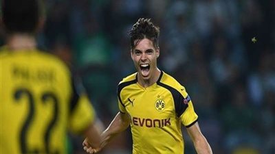 يوليان فايجل لاعب دورتموند بصدد الانضمام إلى بنفيكا البرتغالي