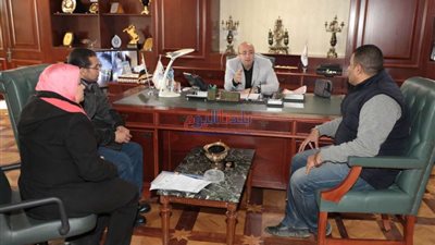 محافظ بني سويف يتابع أعمال لجنة الرصد البيئي بالمنطقة الصناعية