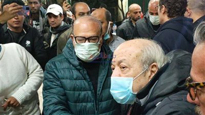 بحضور نجوم الفن.. بدء عزاء الراحل جلال الشرقاوي (صور)